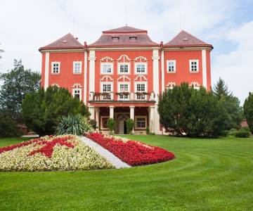 Zámecký resort Dětenice