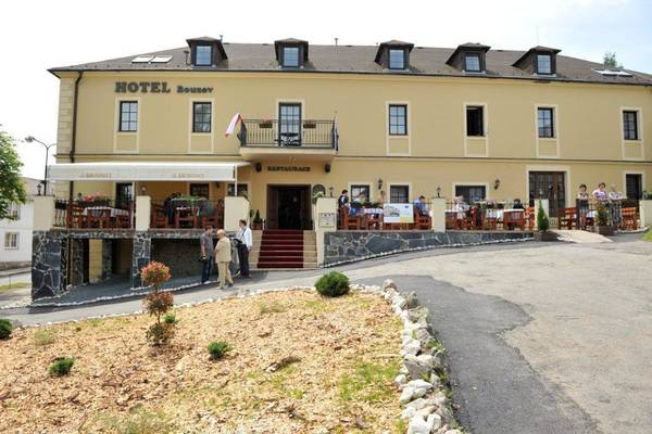 Hotel a restaurace Bouzov
