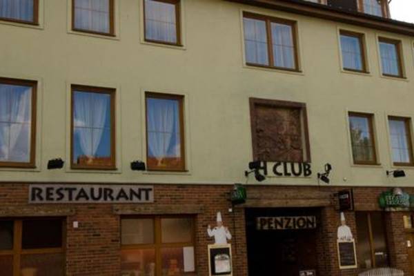 H CLUB Restaurace a penzion