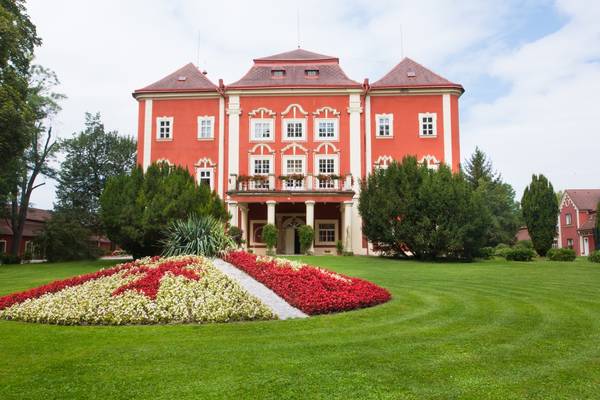 Zámecký resort Dětenice