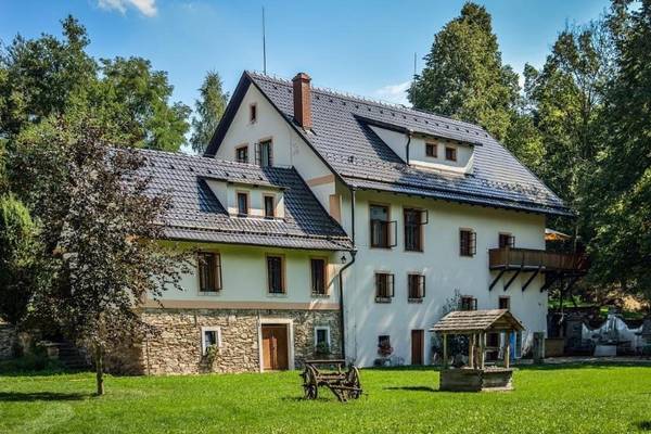 Hotel Klokočkův Mlýn