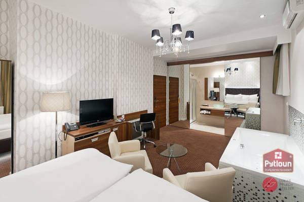 PYTLOUN city boutique hotel