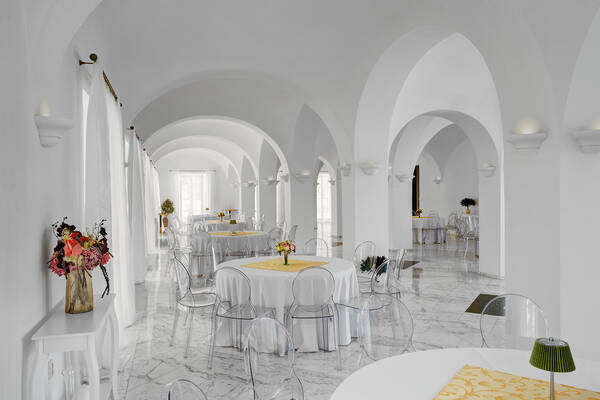 Areál zámku Úmonín