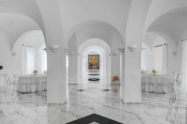 Areál zámku Úmonín