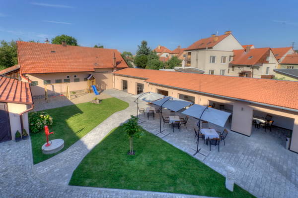 Hotel a restaurace U Nedbálků