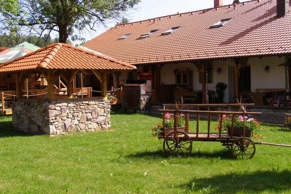 Hotel Na Statku Mirošov